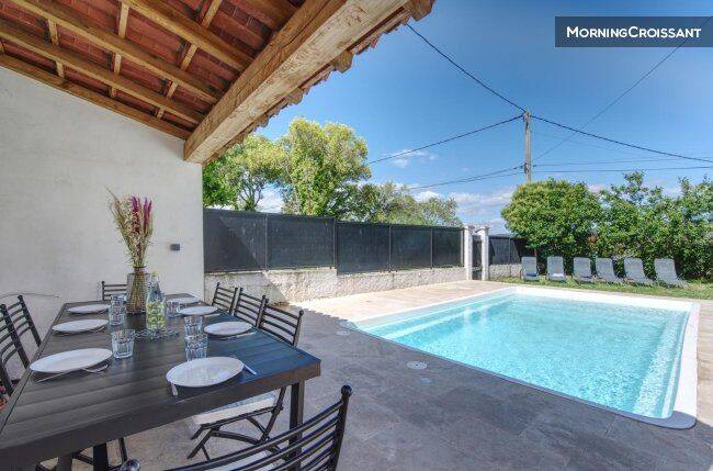 Maison 8 pièces 140 m² · à Saint-Privat-des-Vieux · 140 m² · 2 300 €/mois