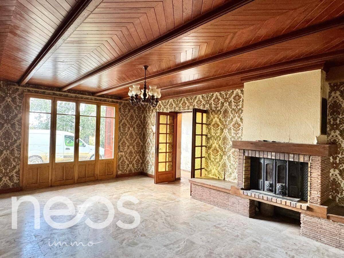 Maison 4 pièces 106 m² · à Longepierre · 106 m² · 75 000 €