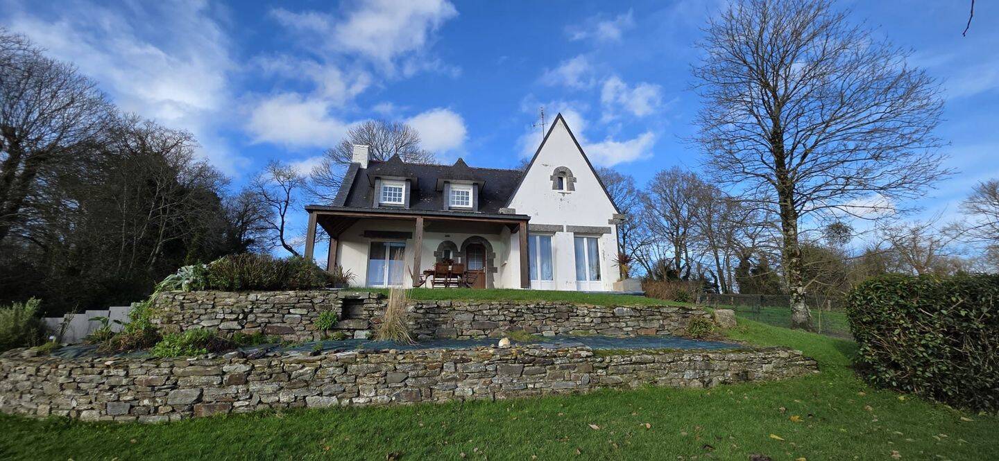 Maison 8 pièces 161 m² · à Pontivy · 161 m² · 251 000 €