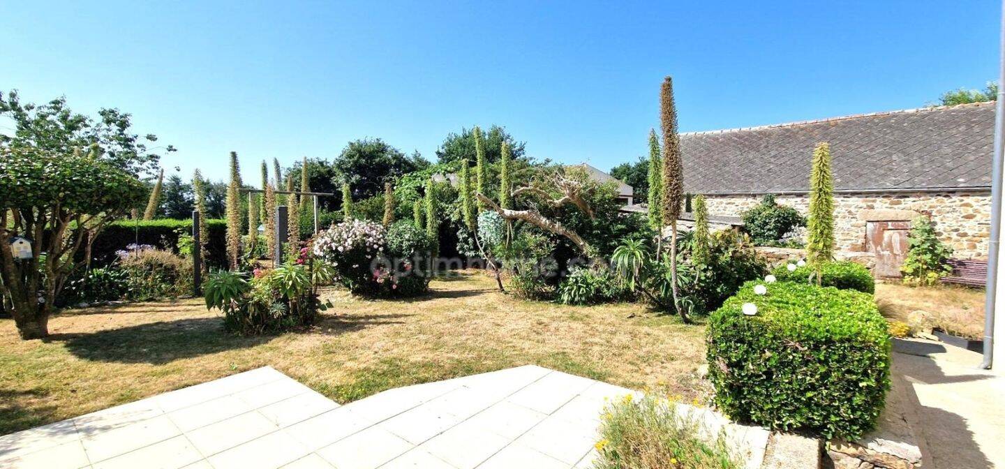Maison 7 pièces 133 m² · à Beuzec-Cap-Sizun · 133 m² · 271 000 €