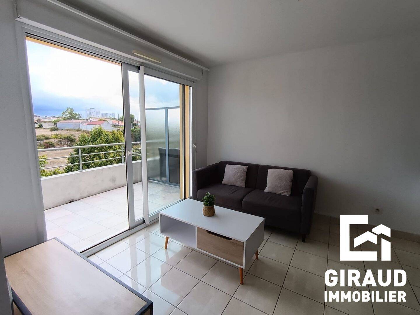Appartement 2 pièces 35 m² · à Fontenay-le-Comte · 35 m² · 627 €/mois
