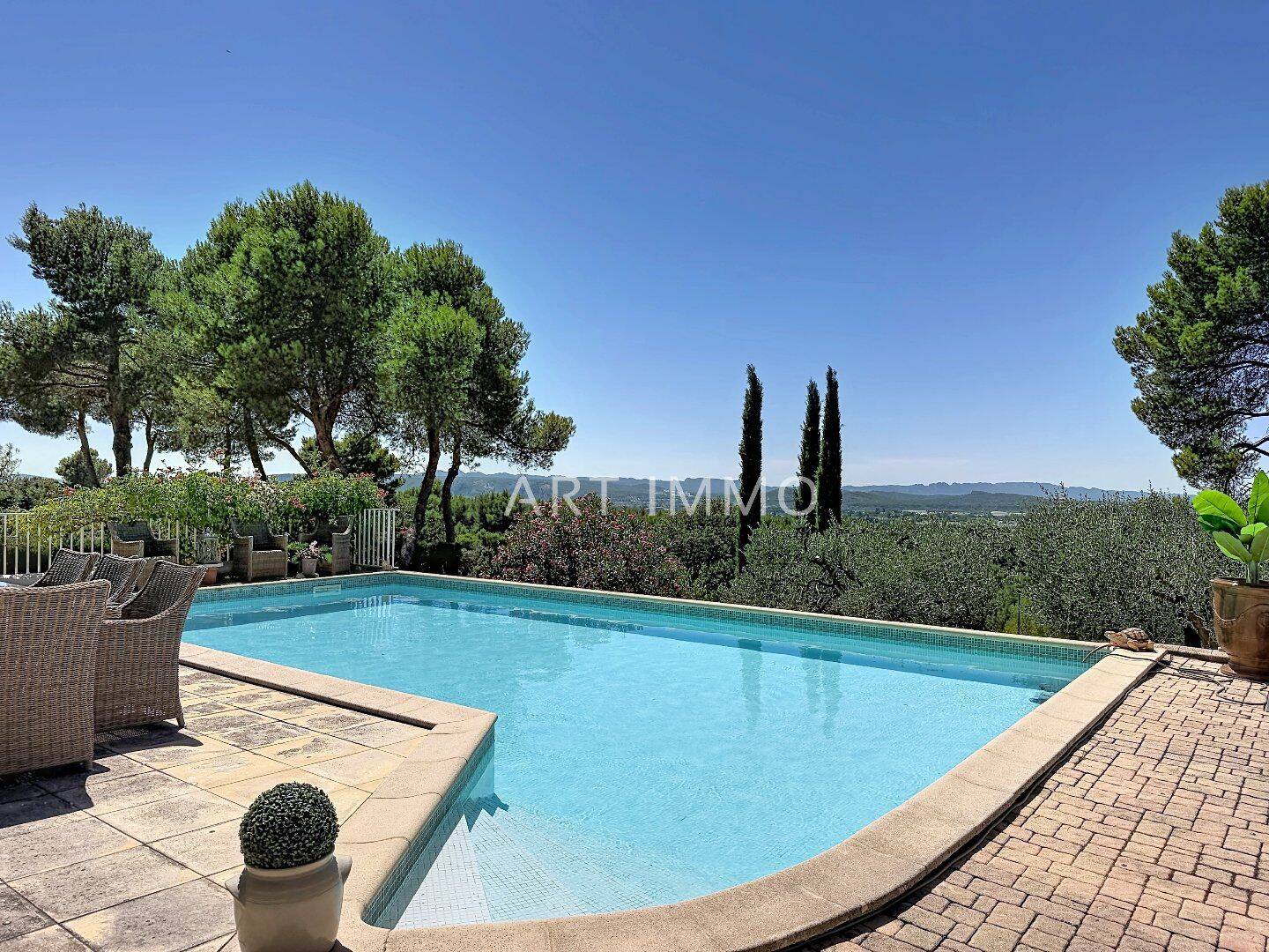 Maison 5 pièces 152 m² · à Taillades · 152 m² · 785 000 €