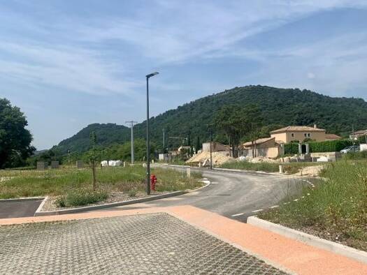 Terrain constructible viabilisé à vendre 77 500 € 514 m² de terrain Rochemaure 07400