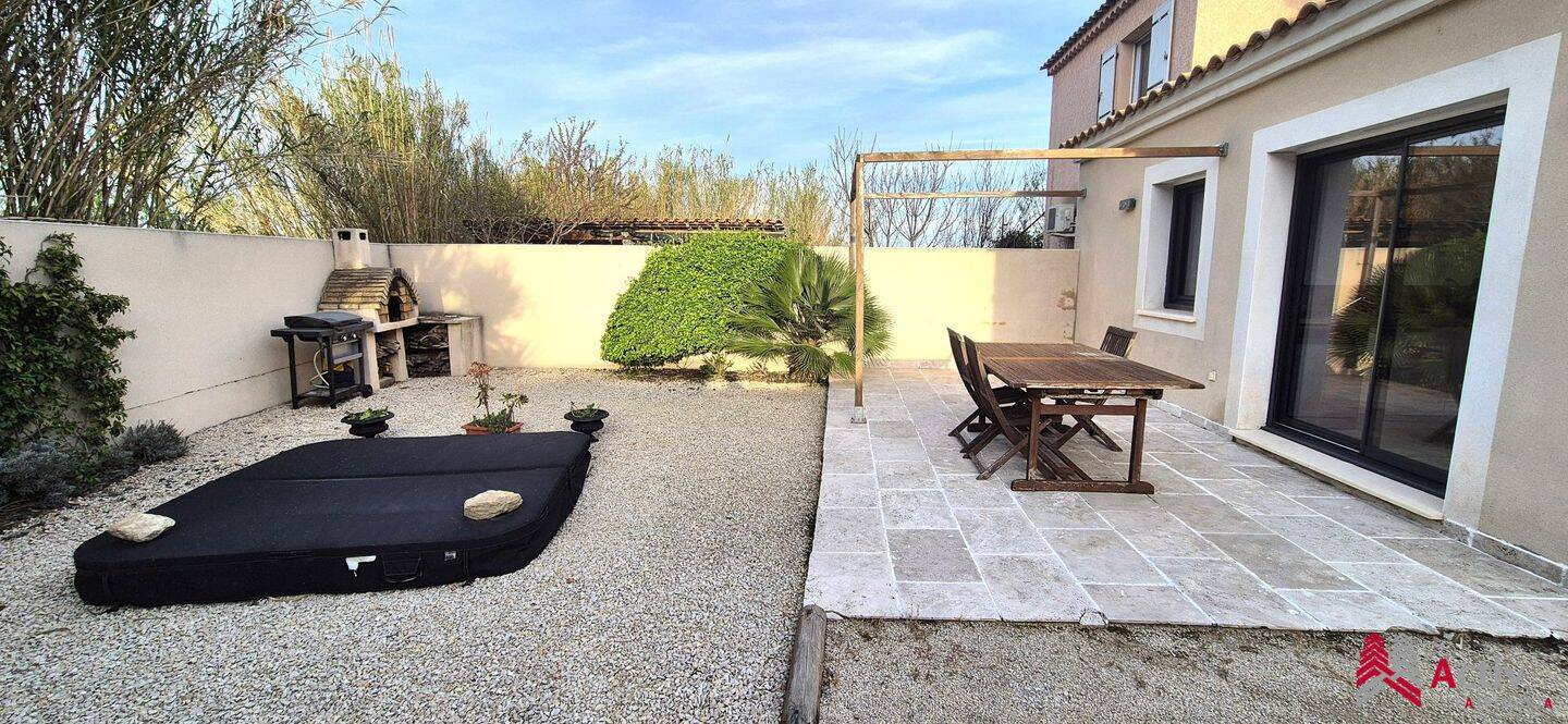 Maison 4 pièces 90 m² · à Arles · 89,8 m² · 288 000 €