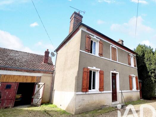 Maison à vendre 129 900 € 5 pièces 4 chambres 112 m² 948 m² de terrain Nogent-sur-Vernisson 45290