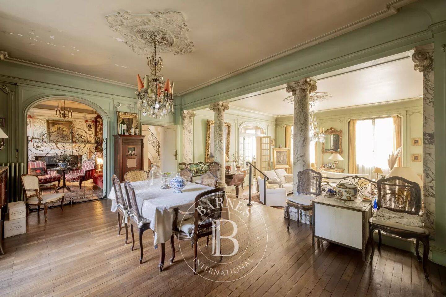 Maison 12 pièces 380 m² · à Bordeaux · 380 m² · 1 450 000 €