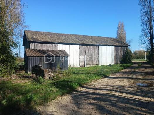 Terrain à vendre 34 000 € 490 m² de terrain Méral 53230