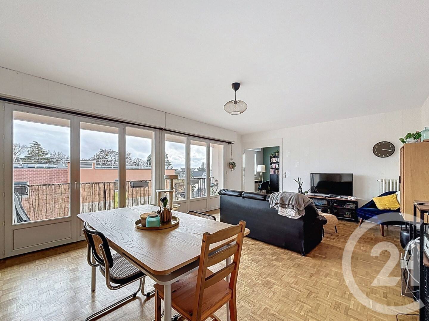Appartement 5 pièces 117 m² · à Tours · 116,7 m² · 219 000 €