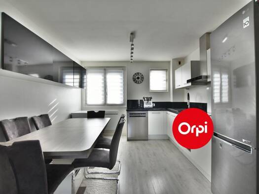 Appartement à vendre 199 900 € 3 pièces 2 chambres 58,1 m² Étage 2/2 Centre Mions 69780