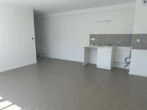 Appartement 3 pièces 64 m² · à Saint-Doulchard · 64 m² · 743 €