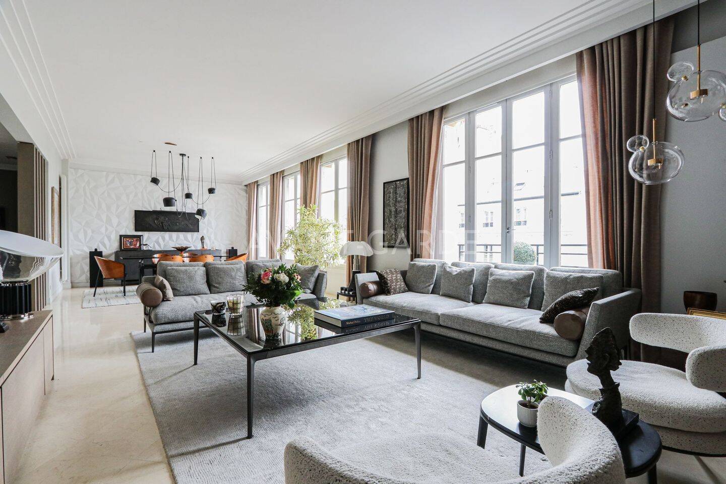 Appartement 6 pièces 172 m² · à Paris 16ème Arrondissement · 172 m² · 9 770 €/mois