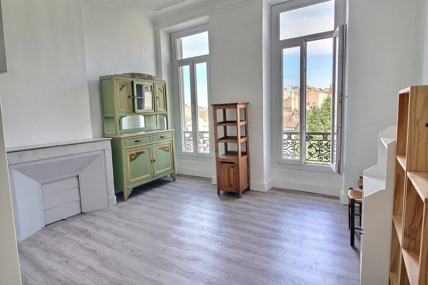 Appartement 4 pièces 82 m² · à Marseille 6ème Arrondissement · 82 m² · 1 450 €/mois