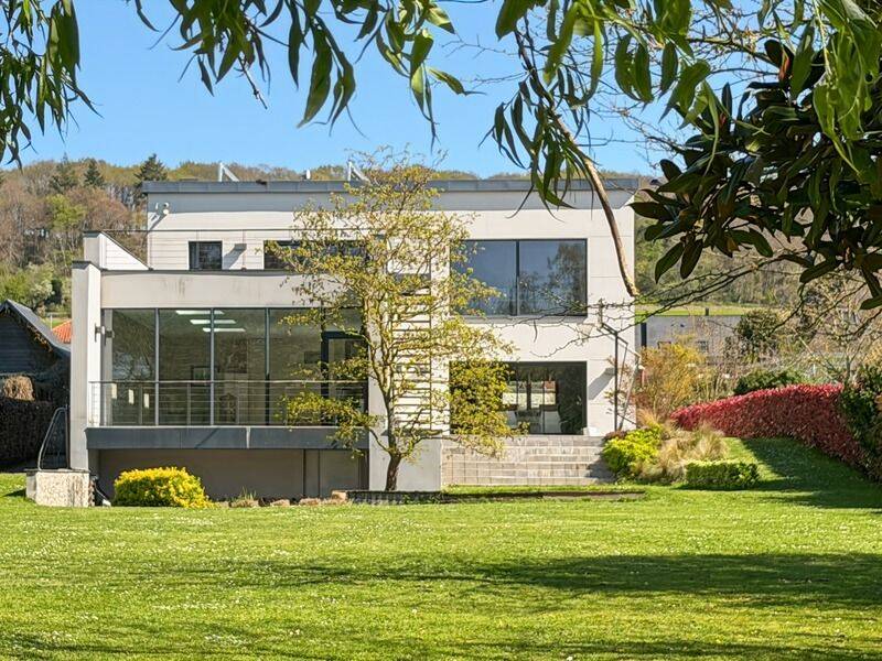 Maison 7 pièces 338 m² · à Saint-Martin-de-Boscherville · 338 m² · 995 000 €