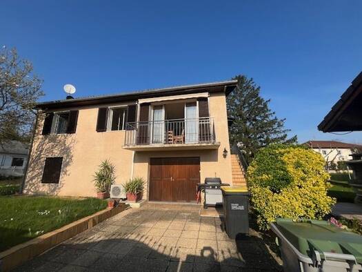 Maison à vendre 285 000 € 4 pièces 3 chambres 82 m² 589 m² de terrain Reyrieux 01600