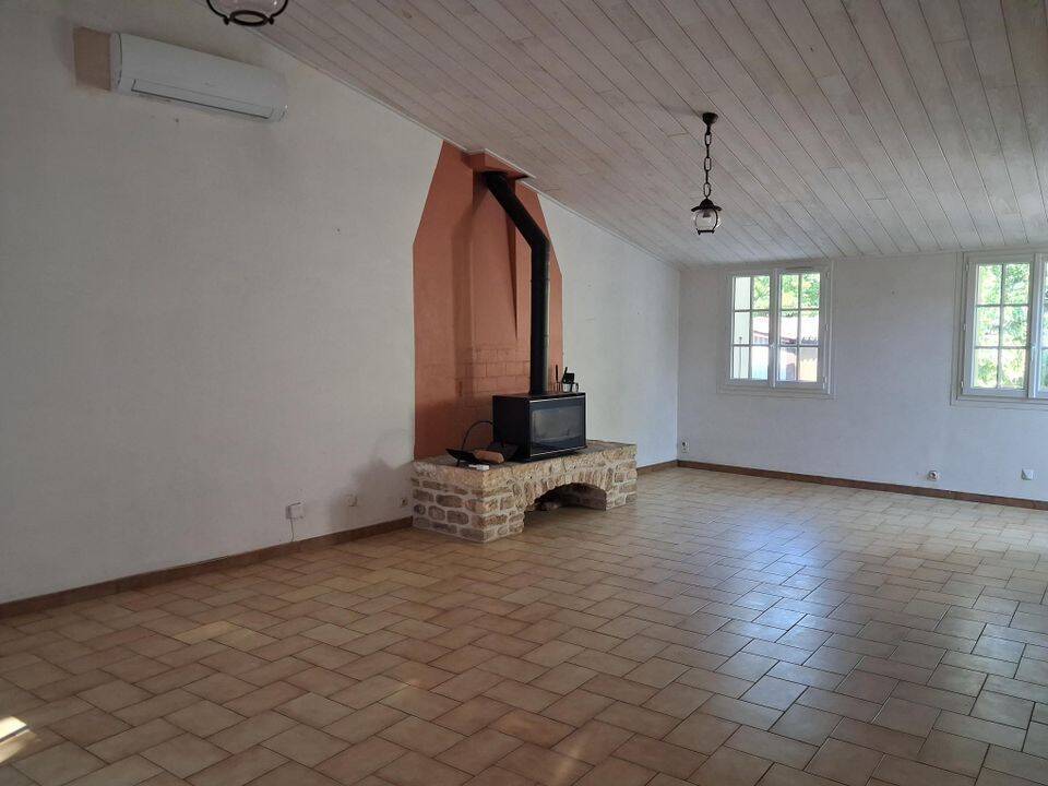 Maison 3 pièces 102 m² · à Saint-Georges-d'Oléron · 102 m² · 940 €/mois