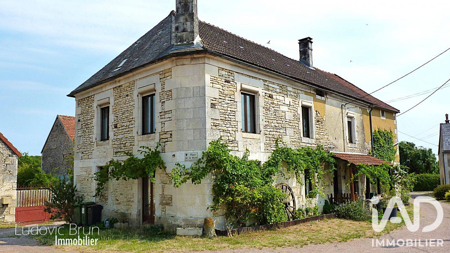 Maison 9 pièces 198 m² · à Les Hauts de Forterre · 198 m² · 145 000 €