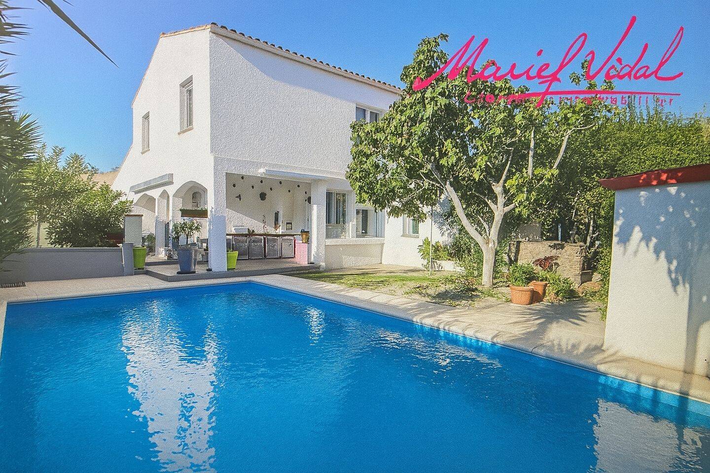 Maison 6 pièces 160 m² · à Saint-Cyprien · 160 m² · 599 000 €