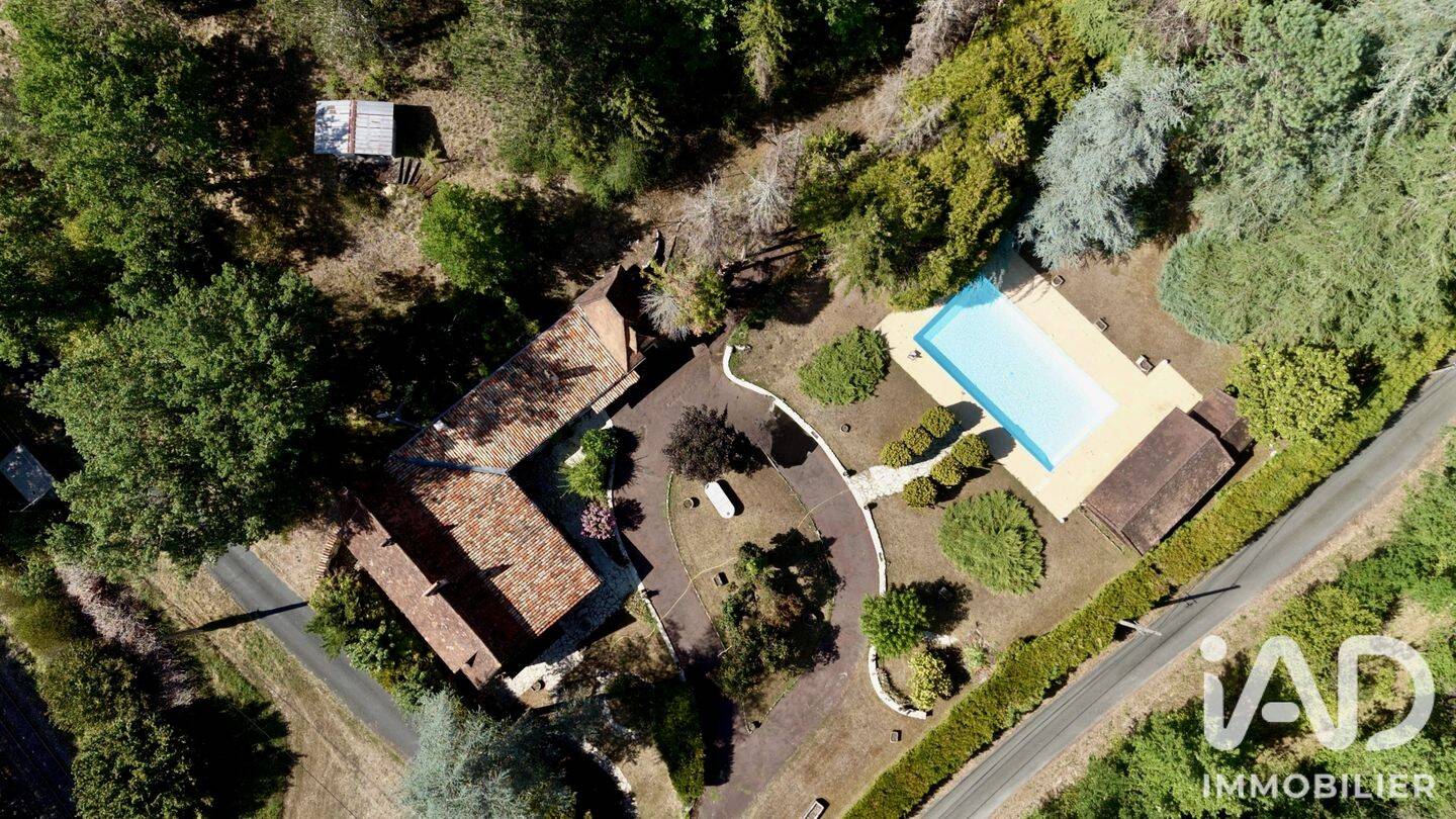 Maison 5 pièces 275 m² · à Boulazac Isle Manoire · 275 m² · 456 000 €
