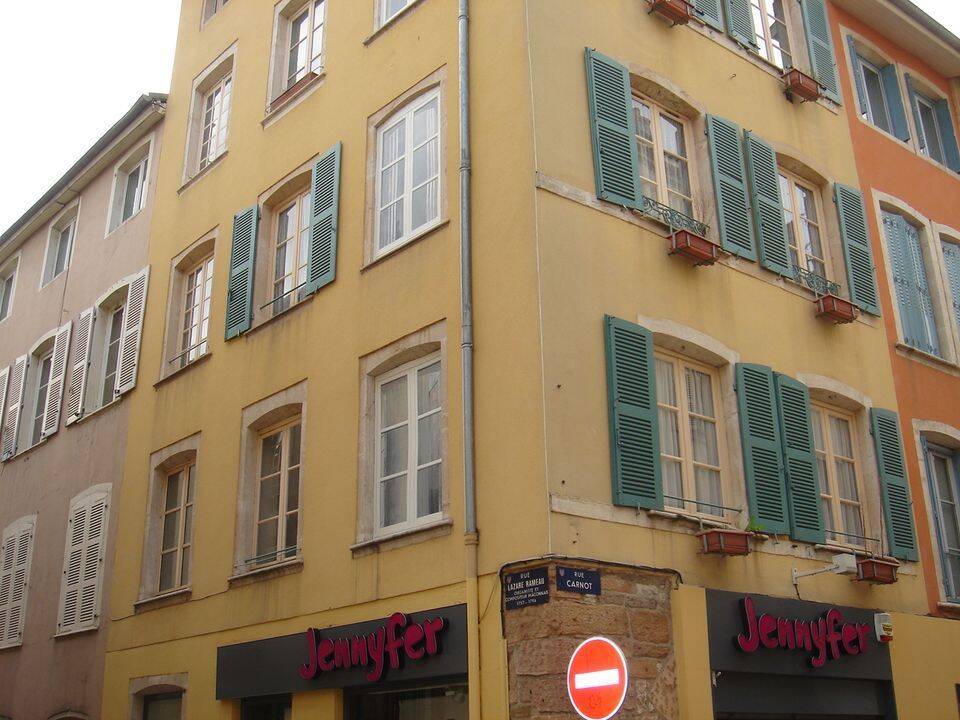Appartement 4 pièces 120 m² · à Mâcon · 120 m² · 800 €
