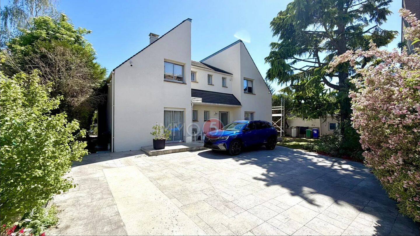 Maison 8 pièces 248 m² · à Le Raincy · 248 m² · 885 000 €