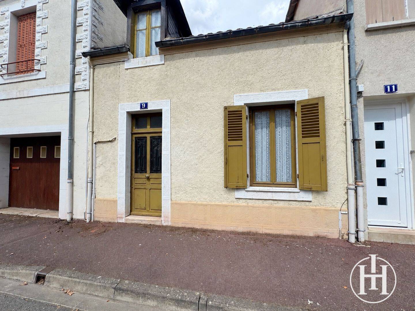 Maison 3 pièces 58 m² · à Saint-Amand-Montrond · 58,4 m² · 35 000 €