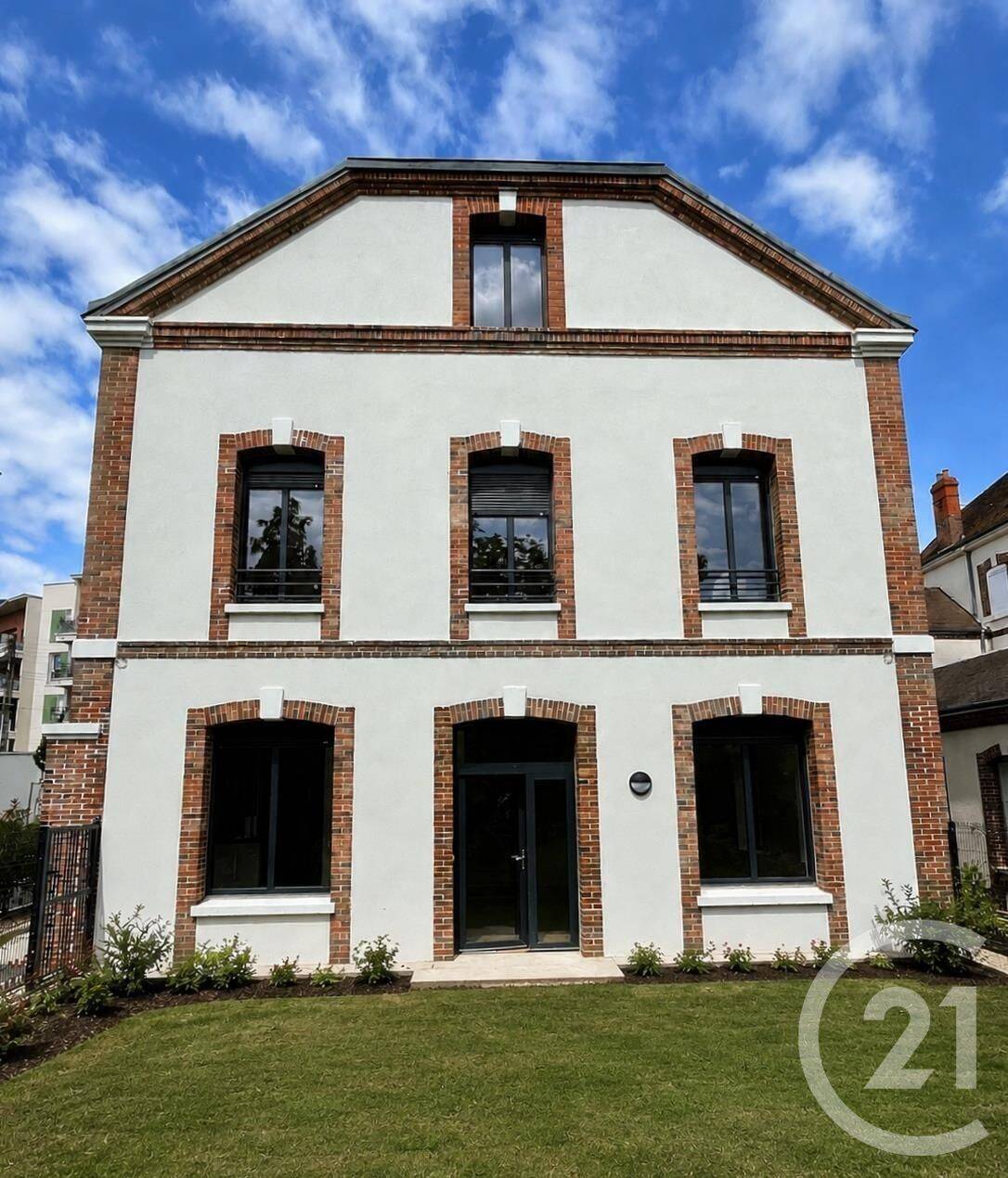 Maison 6 pièces 132 m² · à Chartres · 132 m² · 450 000 €