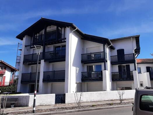 Appartement à vendre 206 000 € 1 pièce 33 m² Étage 2/3 Ascain 64310