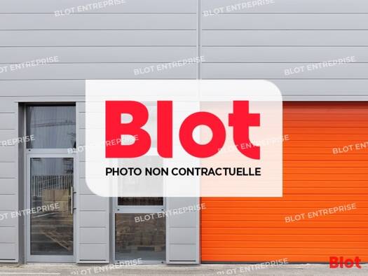 Entrepôt à louer 3 000 € 540 m² d'espace de stockage Le Ronquedo Quéven 56530