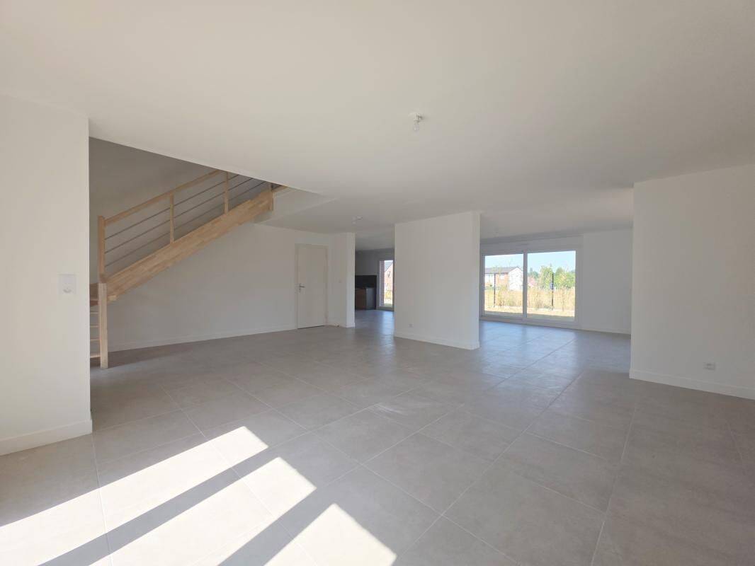 Maison 7 pièces 170 m² · à Genech · 170 m² · 549 000 €