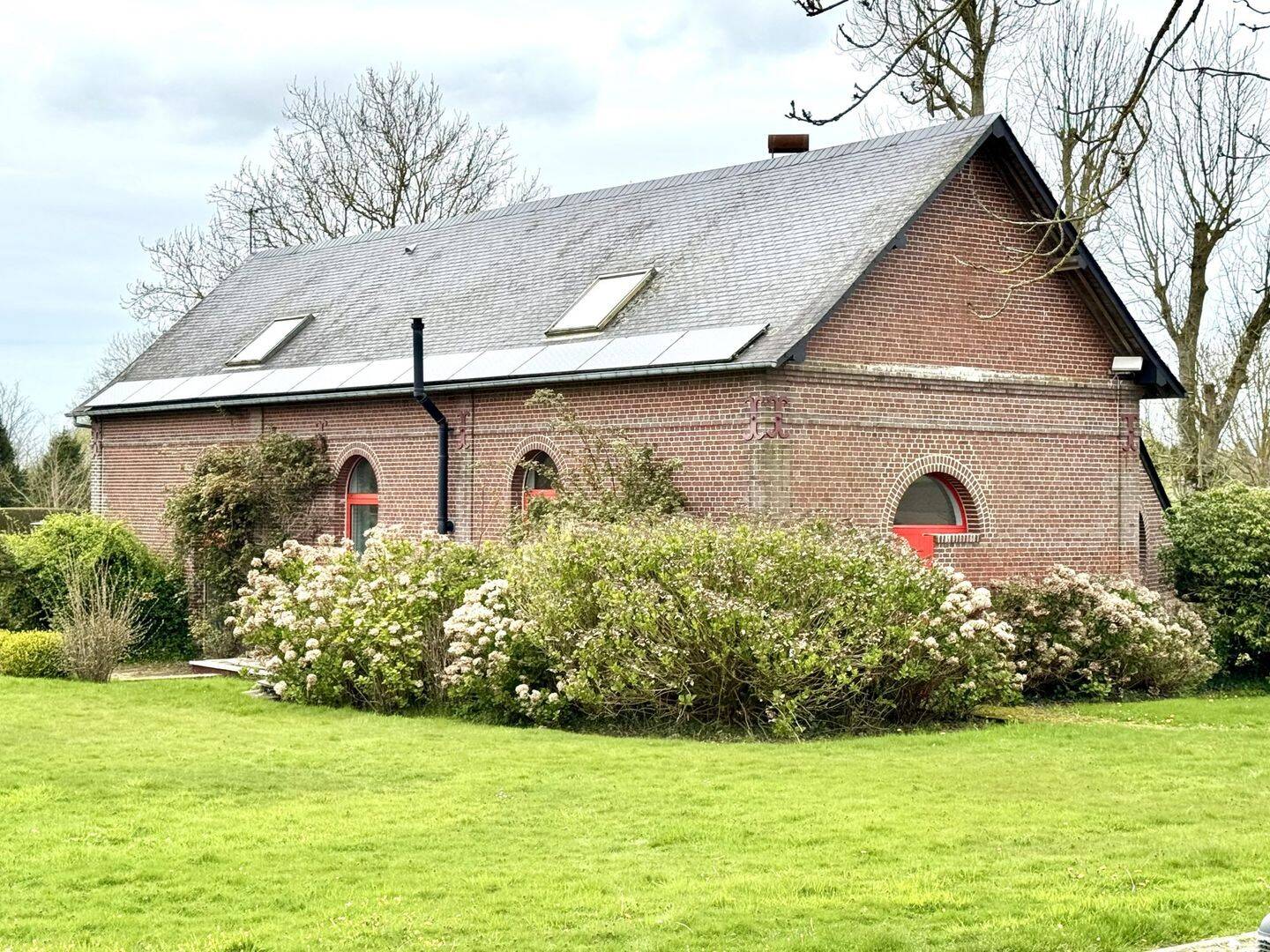 Maison 5 pièces 287 m² · à Saint-Vaast-Dieppedalle · 287 m² · 355 000 €