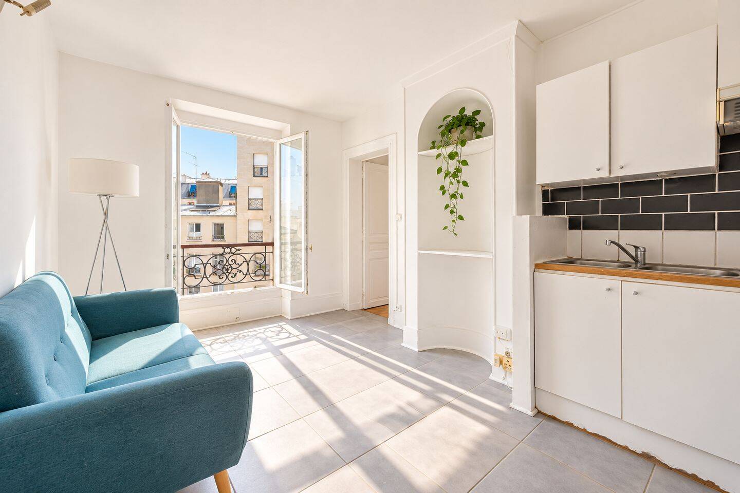 Appartement 2 pièces 28 m² · à Paris 14ème Arrondissement · 28,5 m² · 299 000 €
