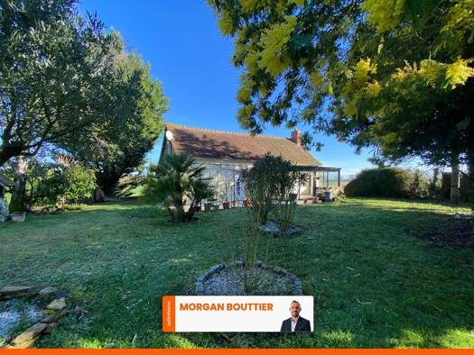 Maison à vendre 96 680 € 4 pièces 2 chambres 111 m² 1 738 m² de terrain Noyant 49490