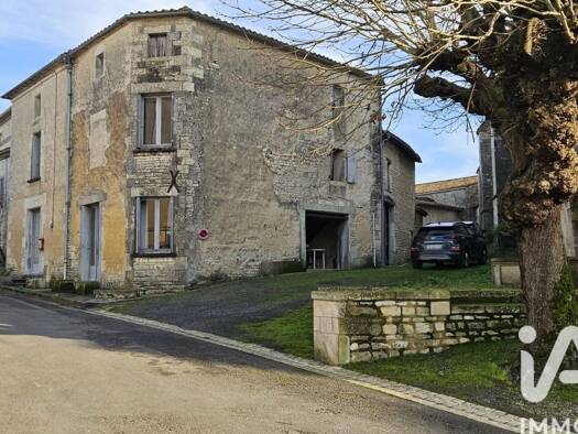 Maison à vendre 55 000 € 4 pièces 2 chambres 116 m² 242 m² de terrain Tusson 16140