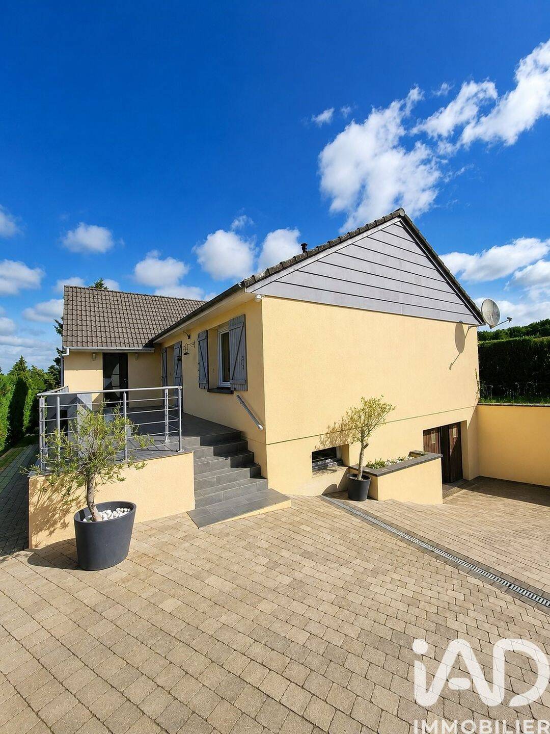 Maison 5 pièces 105 m² · à Tréon · 105 m² · 245 000 €