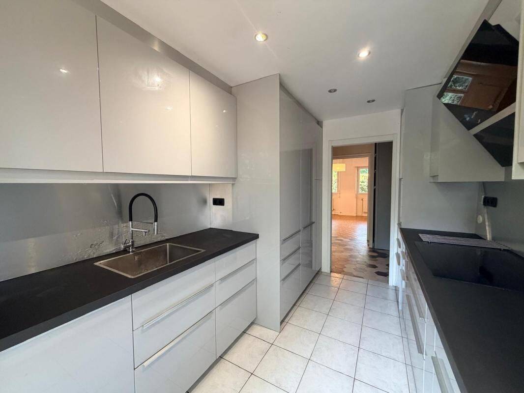 Appartement 3 pièces 67 m² · à Caluire-Et-Cuire · 67 m² · 899 €