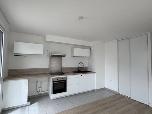 Appartement à louer 656 € 3 pièces 2 chambres 65 m² -2ème sous-sol Centre Ville Périgueux 24000