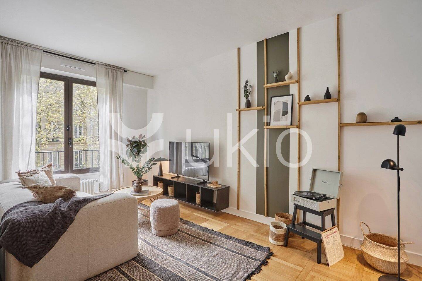 Appartement 4 pièces 93 m² · à Paris 16ème Arrondissement · 93 m² · 6 390 €/mois