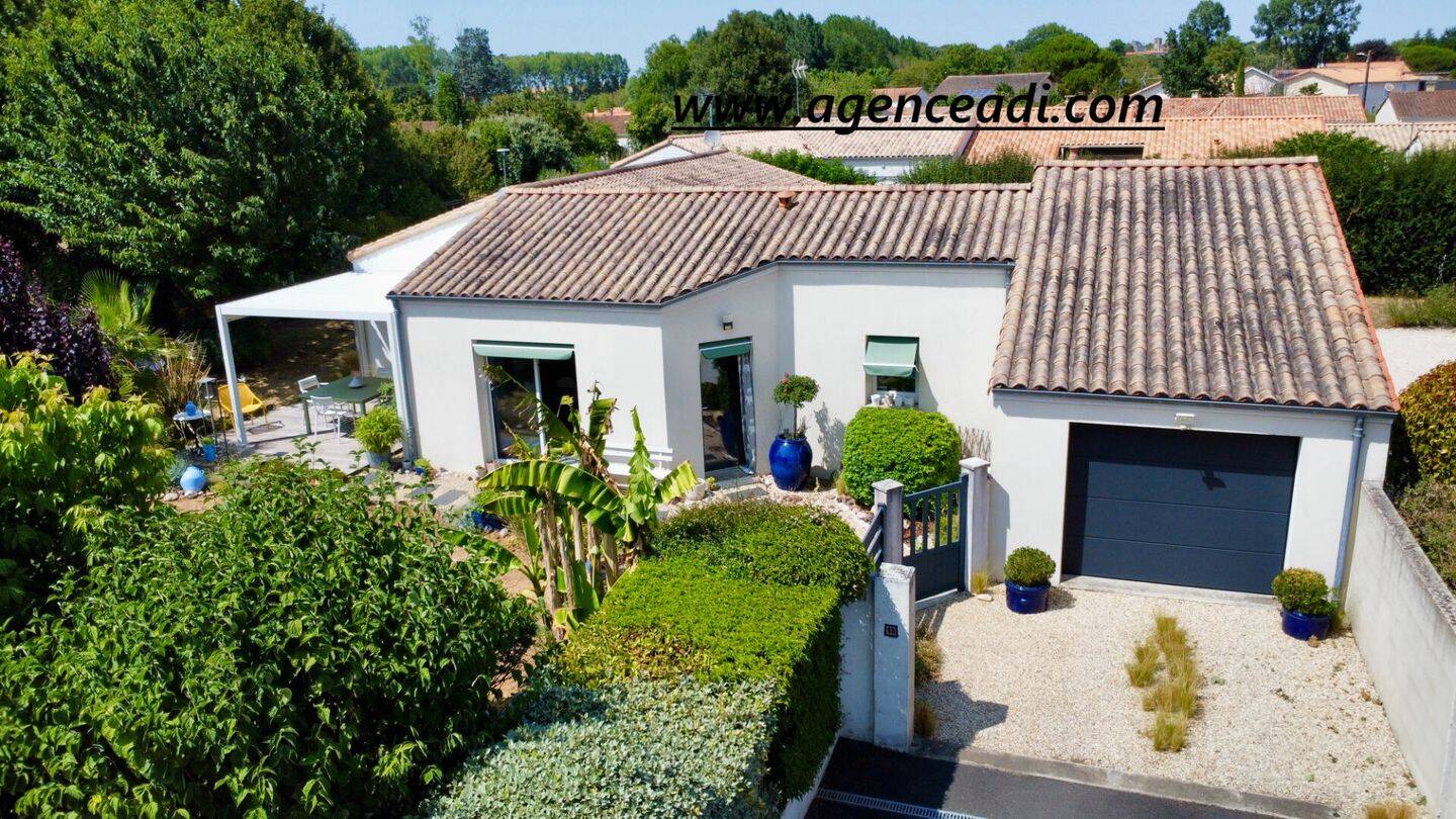 Maison 6 pièces 118 m² · à La Crèche · 118 m² · 291 200 €