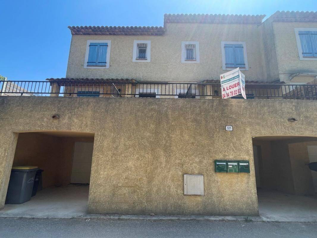 Maison 3 pièces 68 m² · à Saint-Maximin-la-Sainte-Baume · 68 m² · 1 100 €