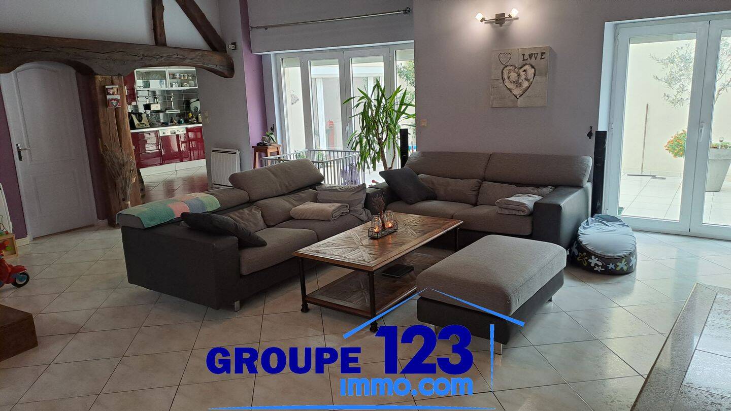 Maison 6 pièces 150 m² · à Montholon · 150 m² · 188 000 €