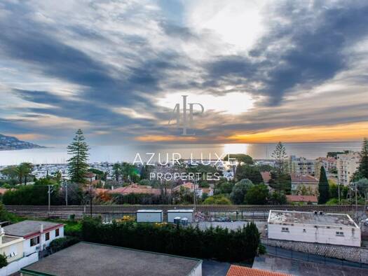 Appartement à vendre 690 000 € 2 pièces 1 chambre 53,5 m² Étage 5/5 Beaulieu-sur-Mer 06310