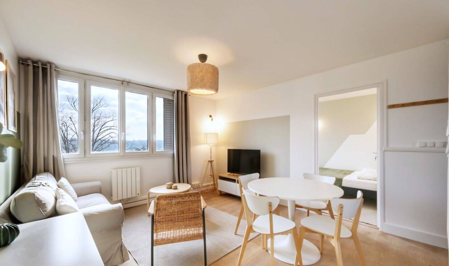 4 pièces 65 m² · à Vénissieux · 65 m² · 490 €