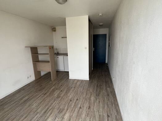 Appartement à vendre 55 500 € 1 pièce 21 m² Étage 3/3 Village-Haut de Penoy-Les Cheminots Vandœuvre-lès-Nancy 54500