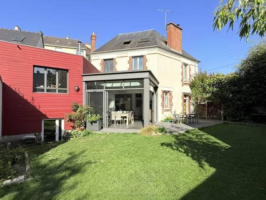 Maison à vendre 1 399 900 € 9 pièces 6 chambres 229 m² 435 m² de terrain Rennes 35000