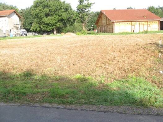 Terrain constructible à vendre 50 000 € 700 m² de terrain Lezoux 63190