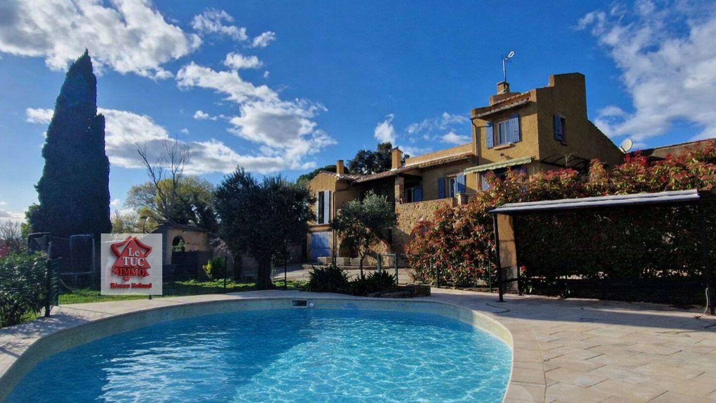 Maison 9 pièces 199 m² · à Mornas · 198,5 m² · 490 000 €