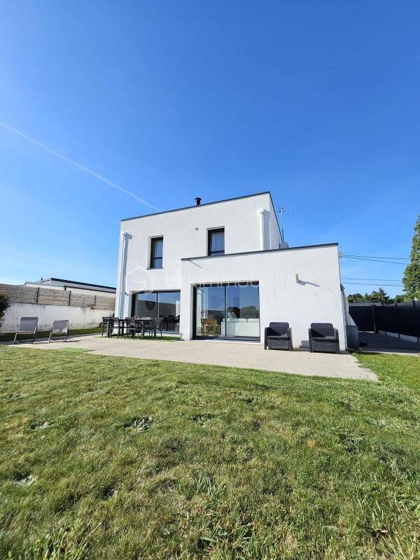 Maison 5 pièces 138 m² · à Theix-Noyalo · 138 m² · 549 000 €