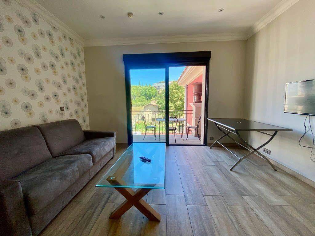 Appartement 1 pièce 20 m² · à Aix-en-Provence · 20 m² · 690 €