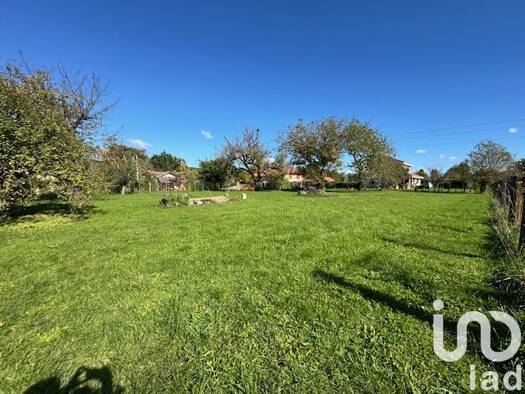 Terrain constructible viabilisé à vendre 220 000 € 1 174 m² de terrain Fures Tullins 38210