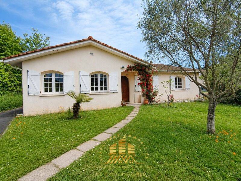 Maison 5 pièces 160 m² · à Artigues-près-Bordeaux · 160 m² · 442 000 €